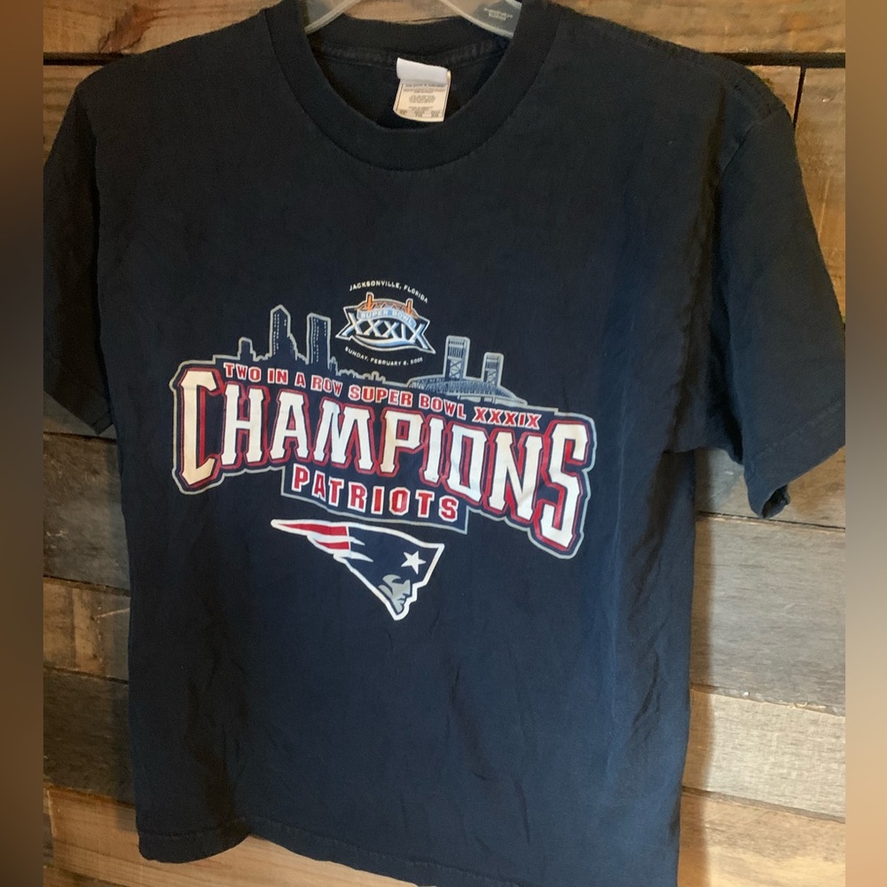 Superbowl tee